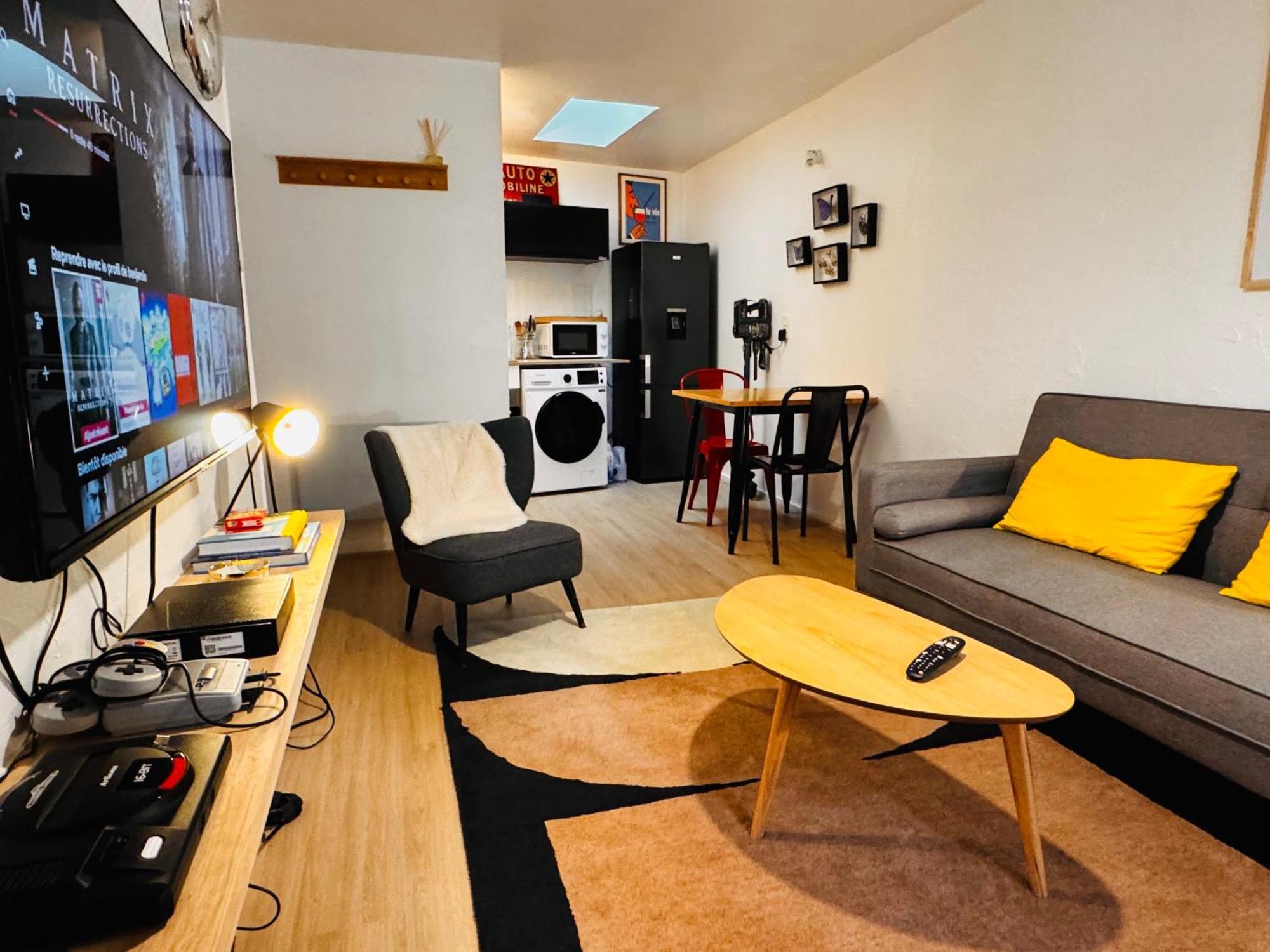 Appartement Le Petit Re, Hypercentre, Garage Prive, Terrasse à Niort Extérieur photo